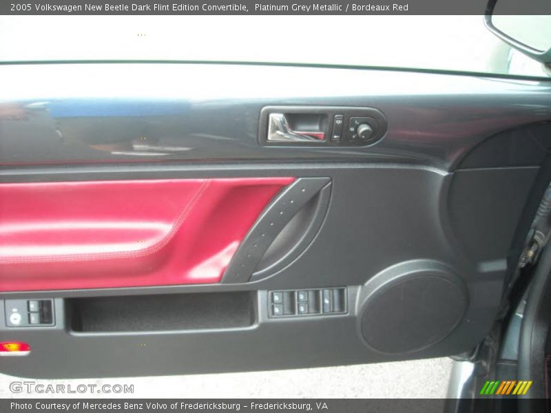 Platinum Grey Metallic / Bordeaux Red 2005 Volkswagen New Beetle Dark Flint Edition Convertible
