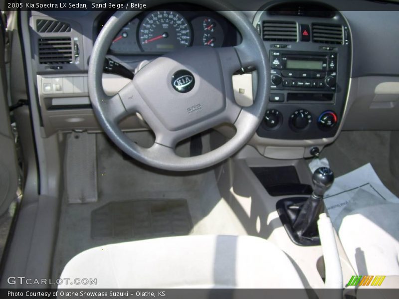 Sand Beige / Beige 2005 Kia Spectra LX Sedan