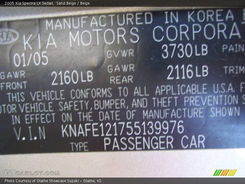 Sand Beige / Beige 2005 Kia Spectra LX Sedan