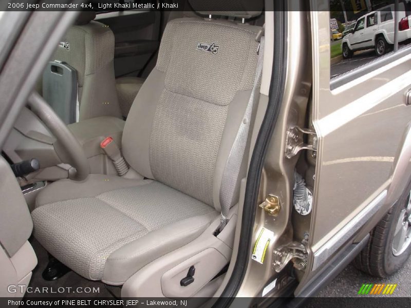 Light Khaki Metallic / Khaki 2006 Jeep Commander 4x4