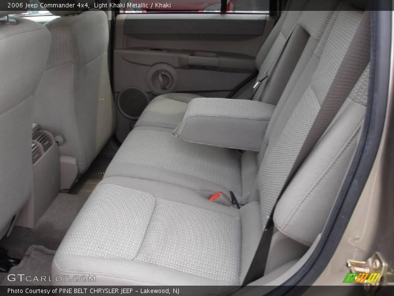 Light Khaki Metallic / Khaki 2006 Jeep Commander 4x4
