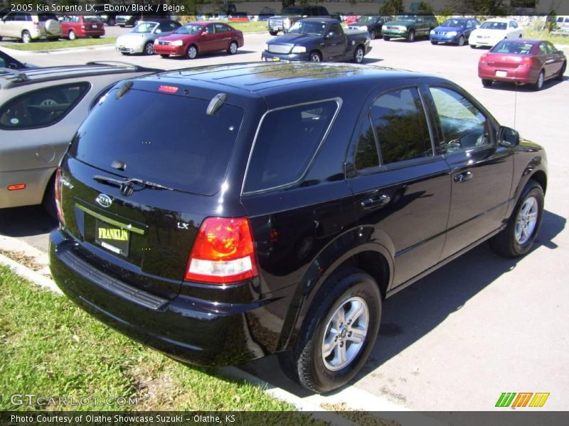 Ebony Black / Beige 2005 Kia Sorento LX