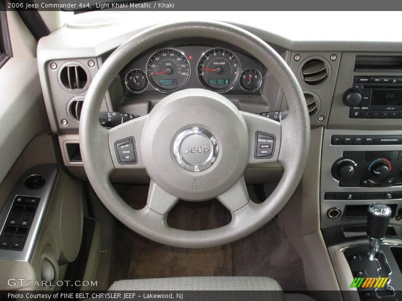 Light Khaki Metallic / Khaki 2006 Jeep Commander 4x4