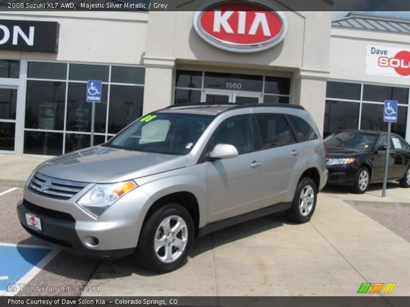 Majestic Silver Metallic / Grey 2008 Suzuki XL7 AWD