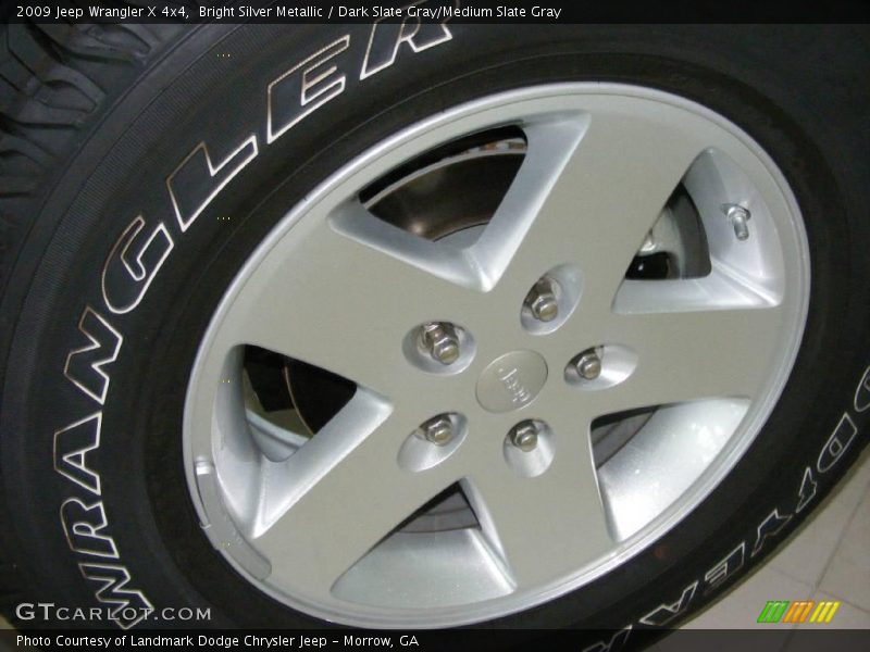 Bright Silver Metallic / Dark Slate Gray/Medium Slate Gray 2009 Jeep Wrangler X 4x4