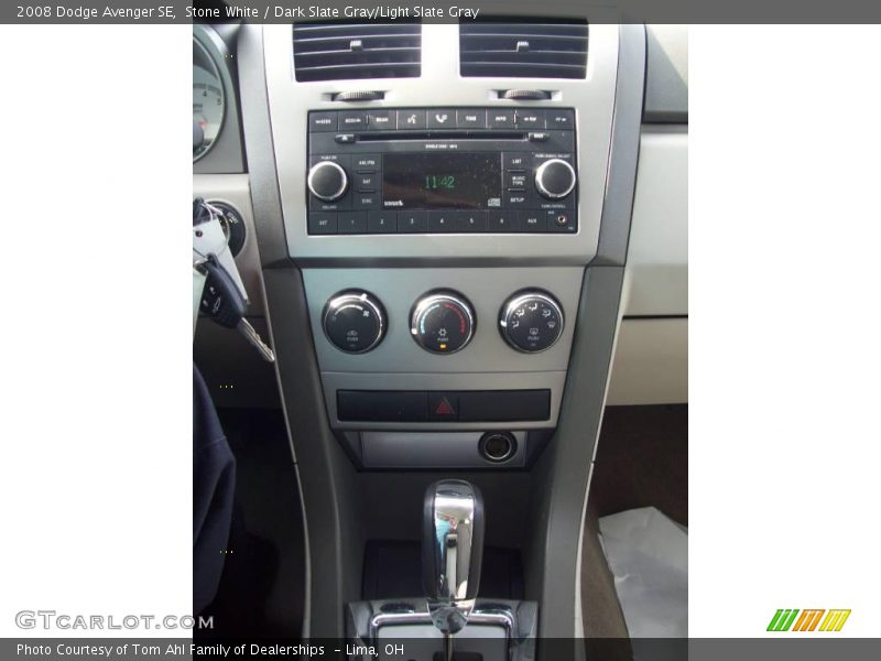 Stone White / Dark Slate Gray/Light Slate Gray 2008 Dodge Avenger SE