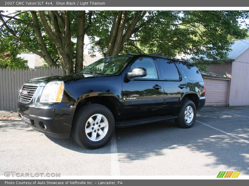 Onyx Black / Light Titanium 2007 GMC Yukon SLT 4x4