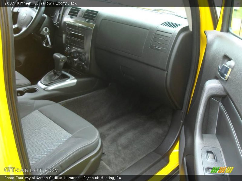 Yellow / Ebony Black 2007 Hummer H3