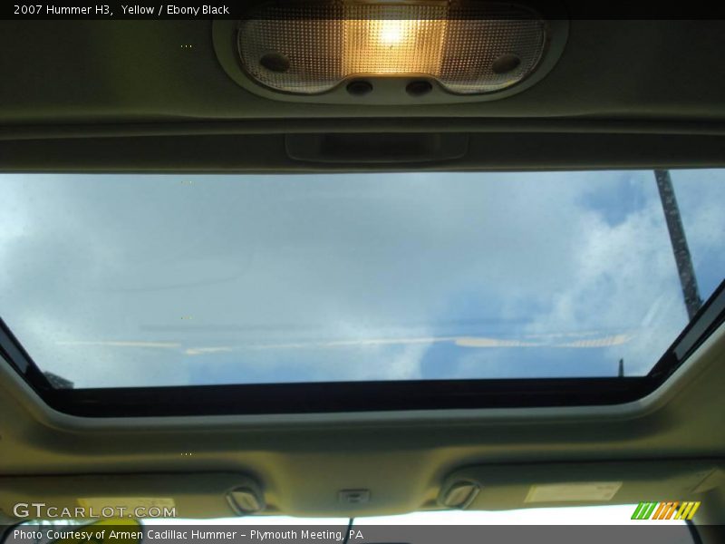 Yellow / Ebony Black 2007 Hummer H3