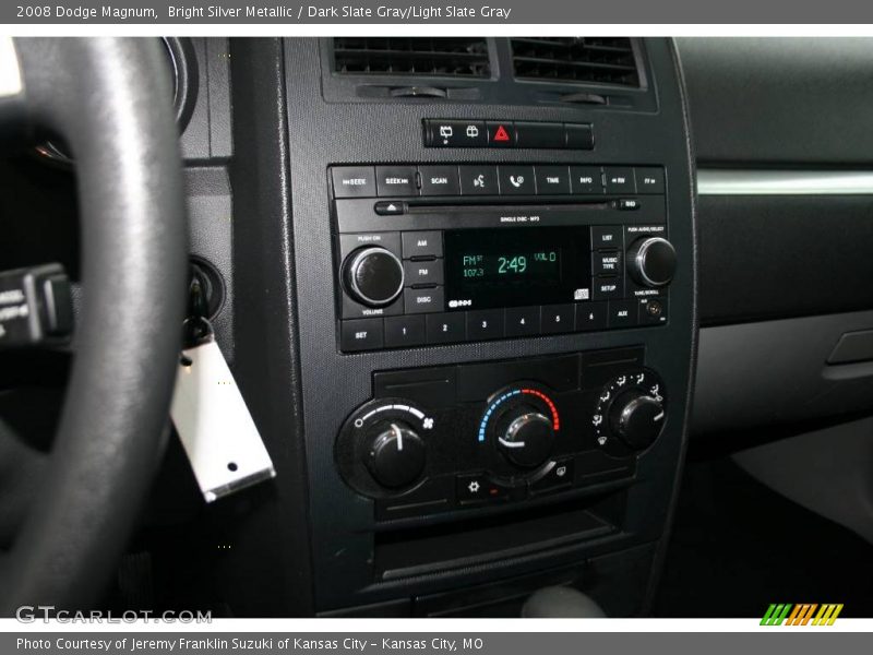 Bright Silver Metallic / Dark Slate Gray/Light Slate Gray 2008 Dodge Magnum
