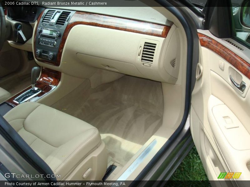 Radiant Bronze Metallic / Cashmere 2006 Cadillac DTS