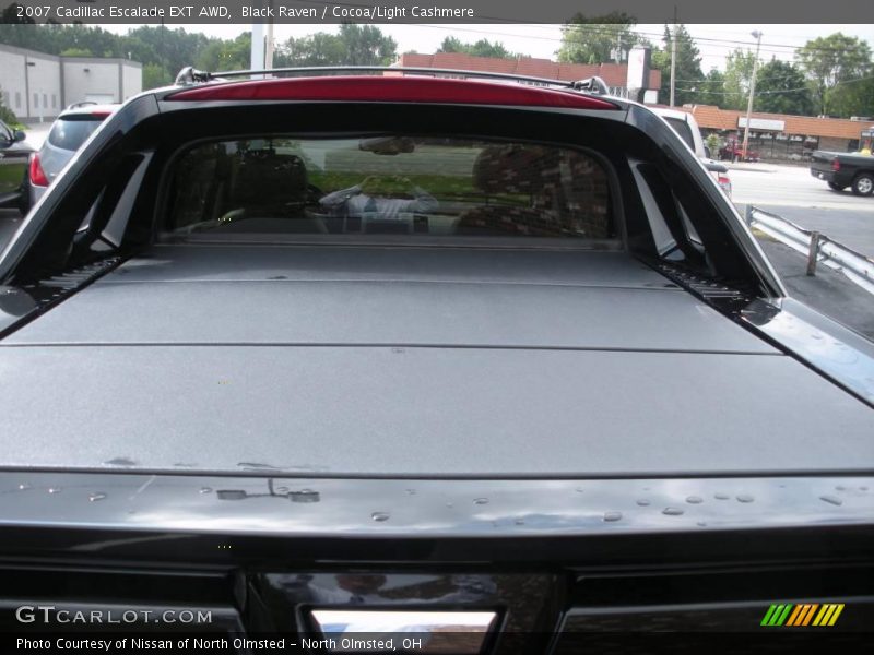 Black Raven / Cocoa/Light Cashmere 2007 Cadillac Escalade EXT AWD