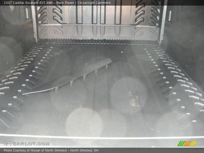 Black Raven / Cocoa/Light Cashmere 2007 Cadillac Escalade EXT AWD