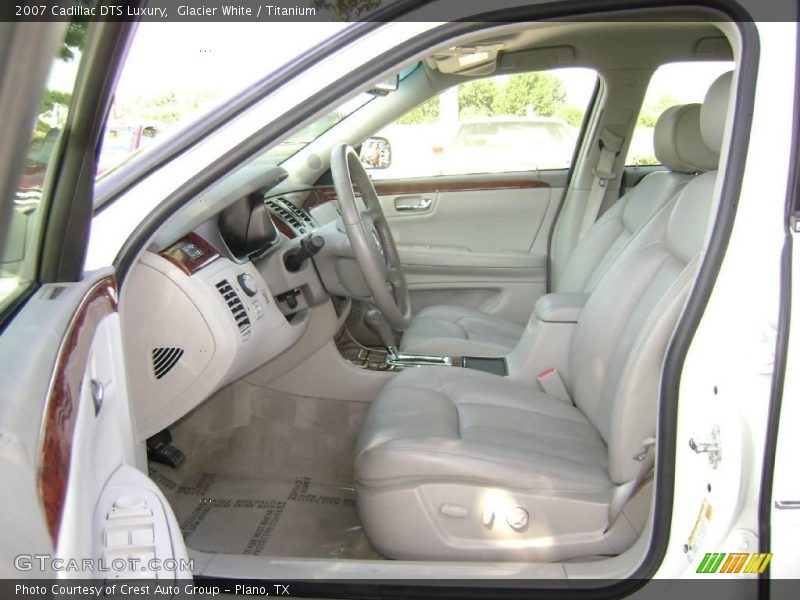Glacier White / Titanium 2007 Cadillac DTS Luxury