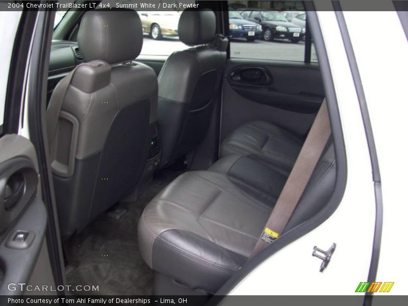 Summit White / Dark Pewter 2004 Chevrolet TrailBlazer LT 4x4