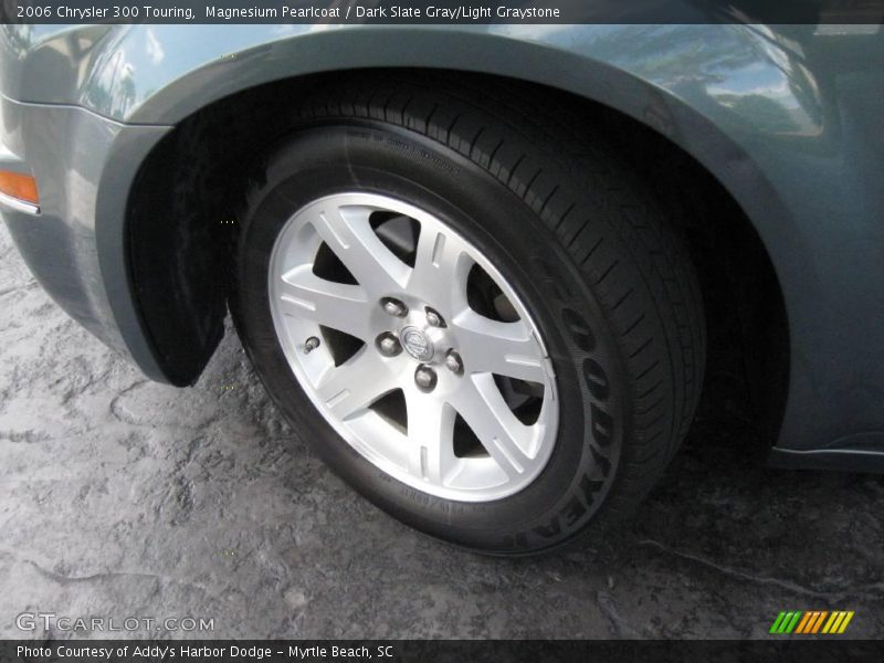 Magnesium Pearlcoat / Dark Slate Gray/Light Graystone 2006 Chrysler 300 Touring