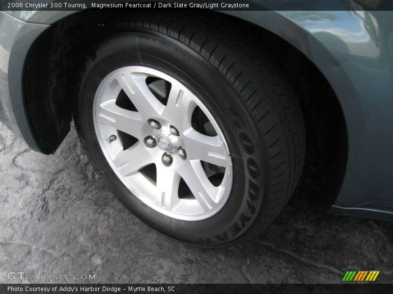Magnesium Pearlcoat / Dark Slate Gray/Light Graystone 2006 Chrysler 300 Touring
