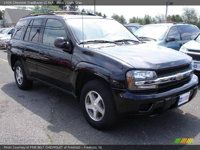 Black / Light Gray 2006 Chevrolet TrailBlazer LS 4x4