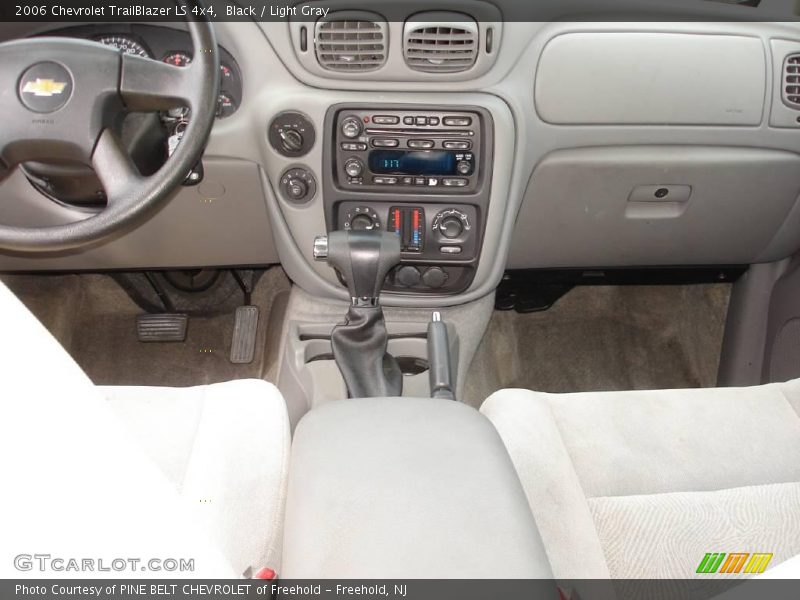 Black / Light Gray 2006 Chevrolet TrailBlazer LS 4x4