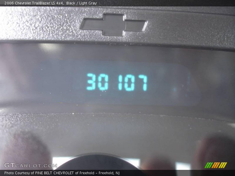 Black / Light Gray 2006 Chevrolet TrailBlazer LS 4x4