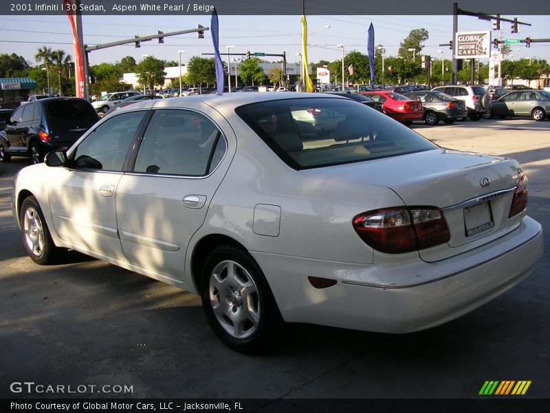 Aspen White Pearl / Beige 2001 Infiniti I 30 Sedan