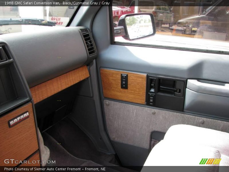 Black/Gunmetal Gray / Gray 1988 GMC Safari Conversion Van