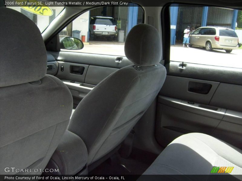 Light Tundra Metallic / Medium/Dark Flint Grey 2006 Ford Taurus SE