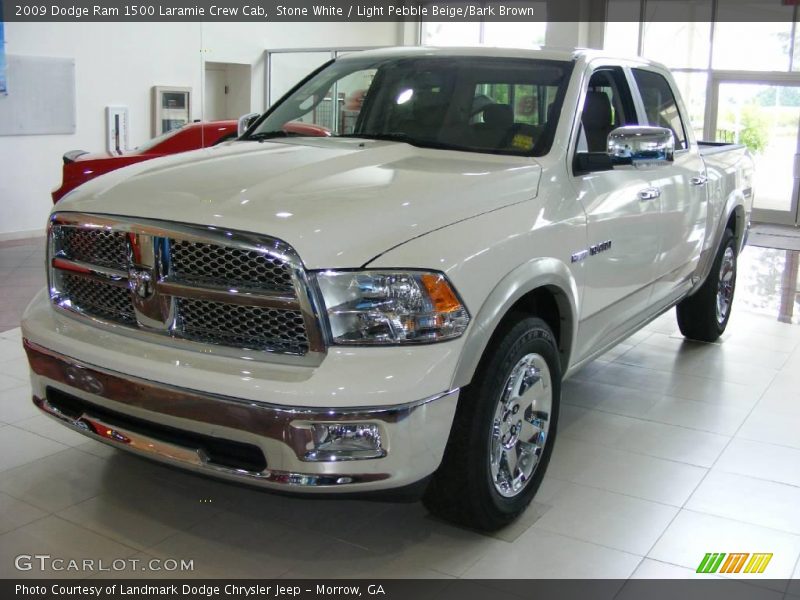 Stone White / Light Pebble Beige/Bark Brown 2009 Dodge Ram 1500 Laramie Crew Cab