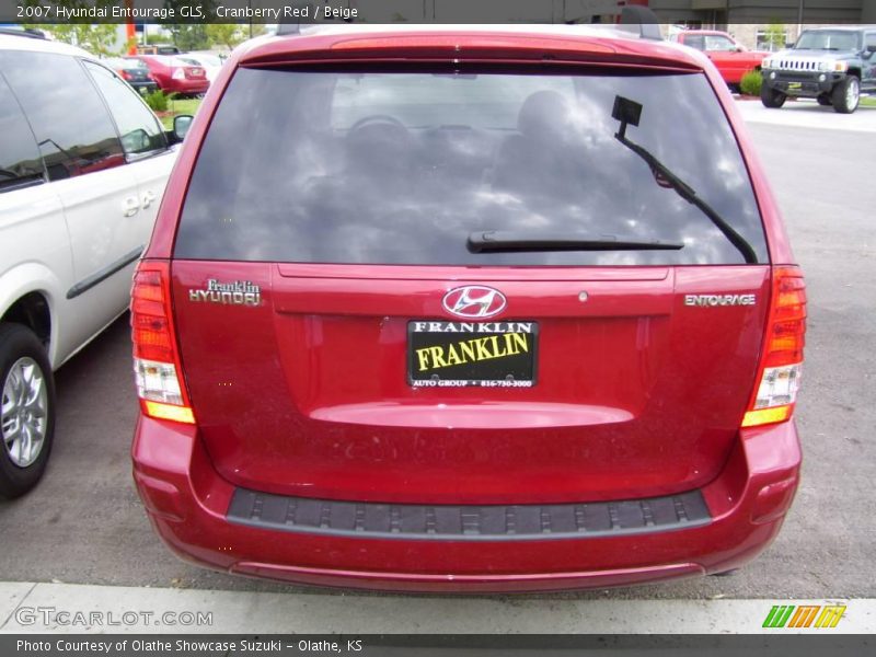 Cranberry Red / Beige 2007 Hyundai Entourage GLS
