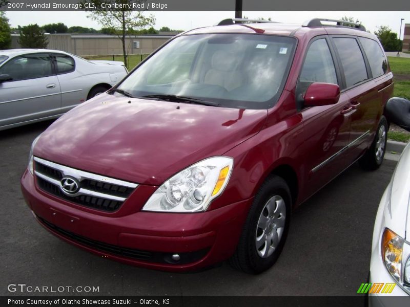 Cranberry Red / Beige 2007 Hyundai Entourage GLS