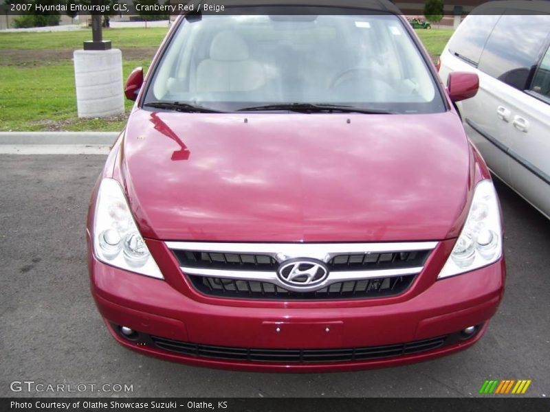 Cranberry Red / Beige 2007 Hyundai Entourage GLS