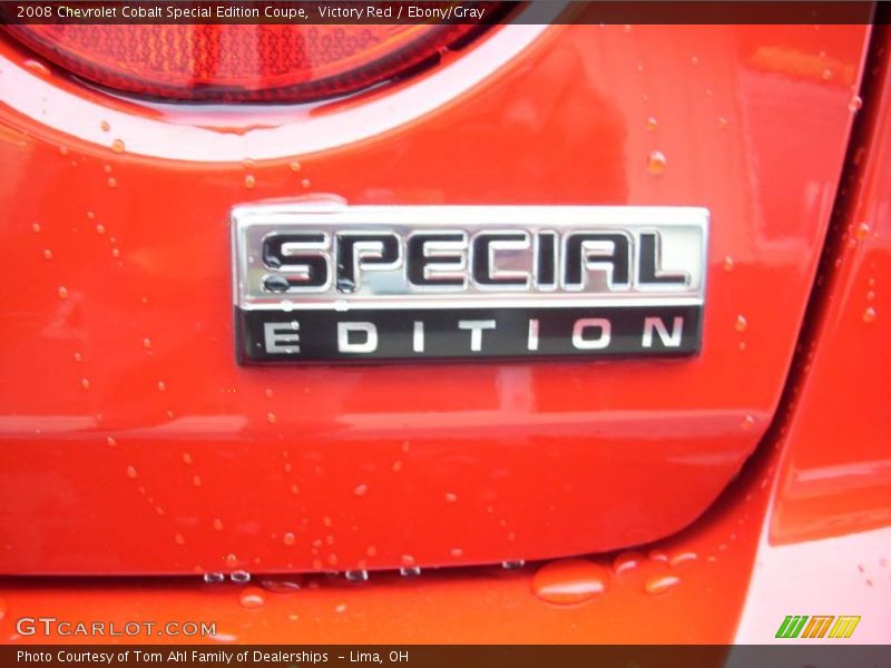 Victory Red / Ebony/Gray 2008 Chevrolet Cobalt Special Edition Coupe