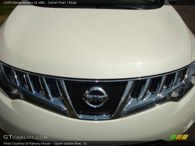 Glacier Pearl / Beige 2009 Nissan Murano LE AWD