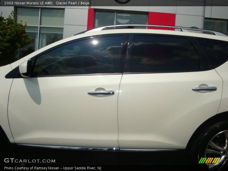 Glacier Pearl / Beige 2009 Nissan Murano LE AWD