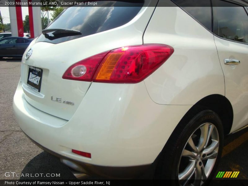 Glacier Pearl / Beige 2009 Nissan Murano LE AWD