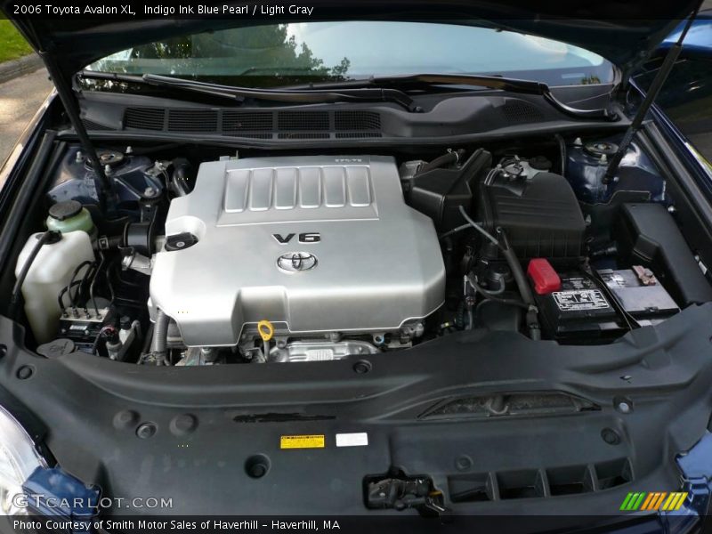 Indigo Ink Blue Pearl / Light Gray 2006 Toyota Avalon XL