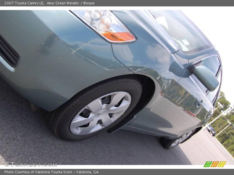 Aloe Green Metallic / Bisque 2007 Toyota Camry LE