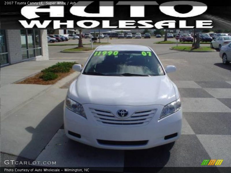 Super White / Ash 2007 Toyota Camry LE
