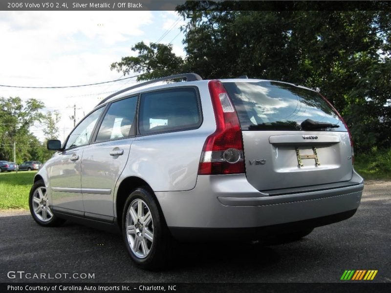 Silver Metallic / Off Black 2006 Volvo V50 2.4i