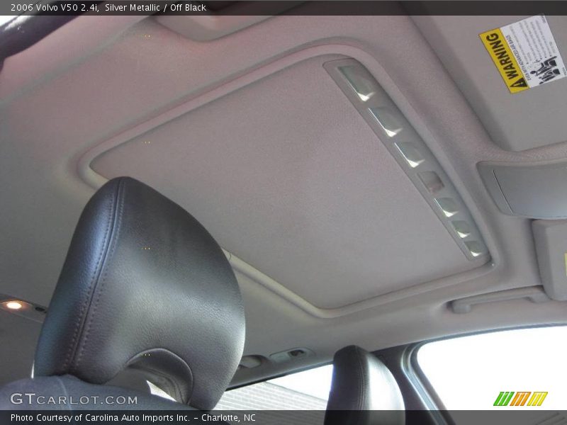 Silver Metallic / Off Black 2006 Volvo V50 2.4i