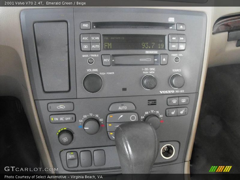 Emerald Green / Beige 2001 Volvo V70 2.4T
