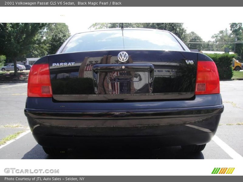 Black Magic Pearl / Black 2001 Volkswagen Passat GLS V6 Sedan