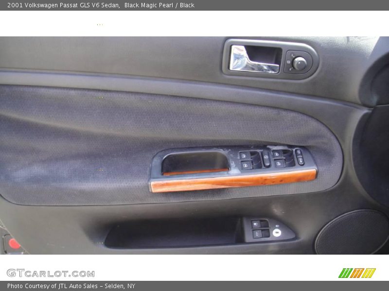 Black Magic Pearl / Black 2001 Volkswagen Passat GLS V6 Sedan