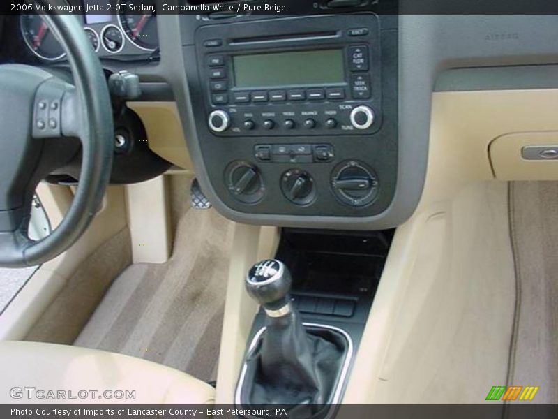 Campanella White / Pure Beige 2006 Volkswagen Jetta 2.0T Sedan