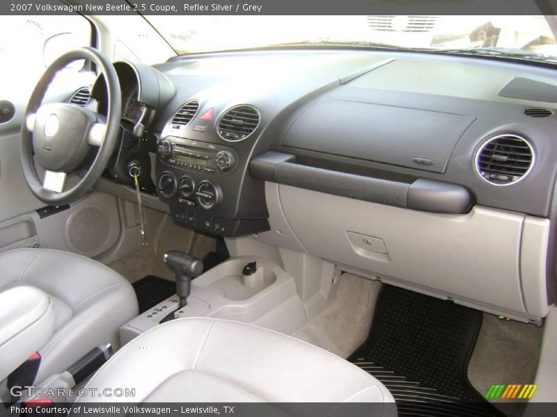 Reflex Silver / Grey 2007 Volkswagen New Beetle 2.5 Coupe