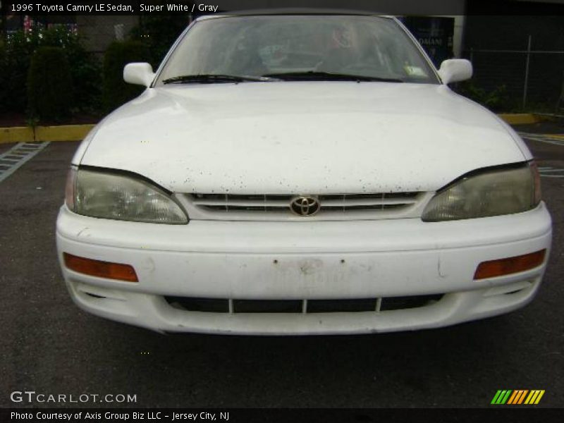 Super White / Gray 1996 Toyota Camry LE Sedan