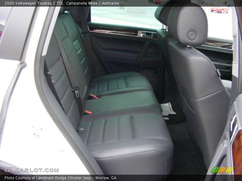 Campanella White / Anthracite 2009 Volkswagen Touareg 2 TDI