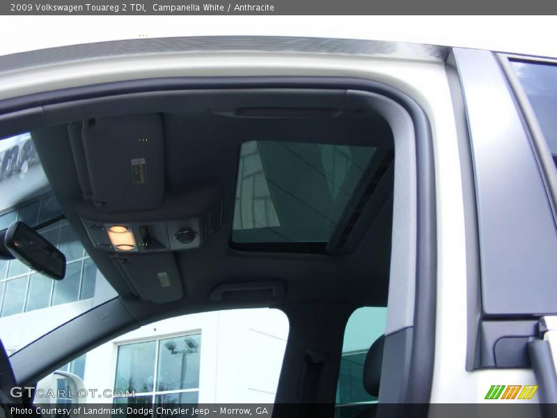 Campanella White / Anthracite 2009 Volkswagen Touareg 2 TDI