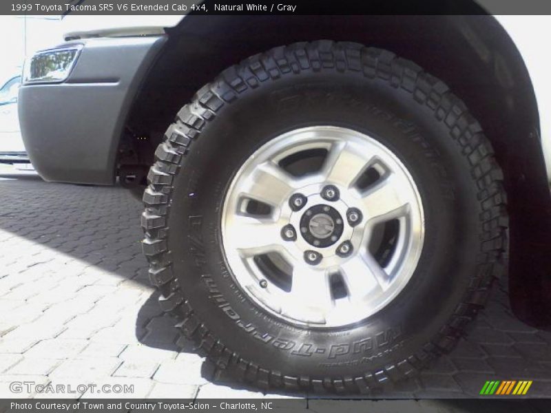 Natural White / Gray 1999 Toyota Tacoma SR5 V6 Extended Cab 4x4