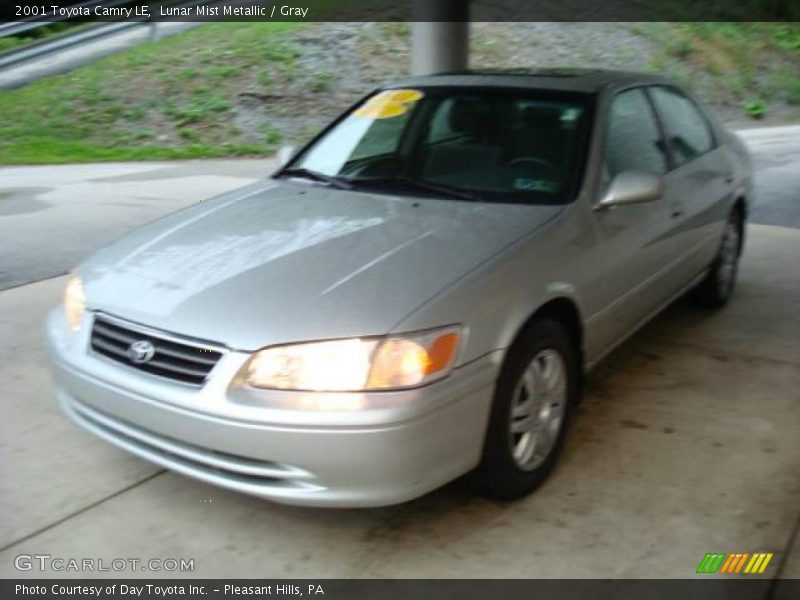 Lunar Mist Metallic / Gray 2001 Toyota Camry LE